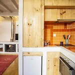 Apartment Lovely Terrace Studio