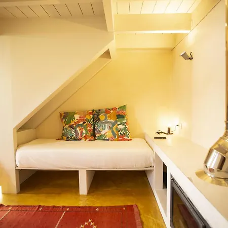 아파트 Lovely Terrace Studio *