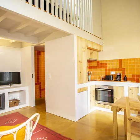 Apartment Lovely Terrace Studio