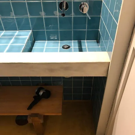 Lovely Terrace Studio Apartment Porto