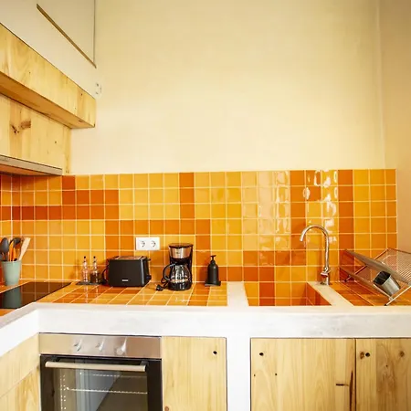 Lovely Terrace Studio Апартаменты Порту